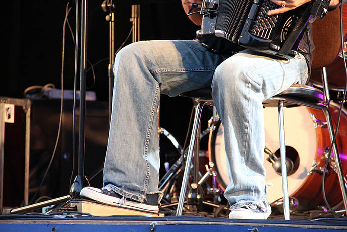 Sinceny, le 8 juillet 2011 : Aléxandre Léauthaud – Tuba Boum Trio – Gobanovitch